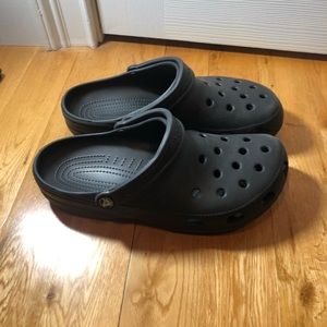 Black Crocs